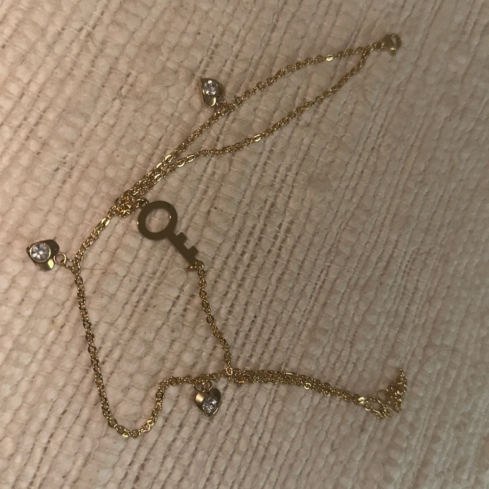 Ankle bracelet